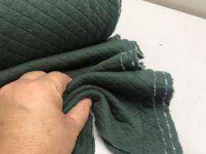 Quiltet jersey - flaskegrøn bomuldsquilt, levering uge 3